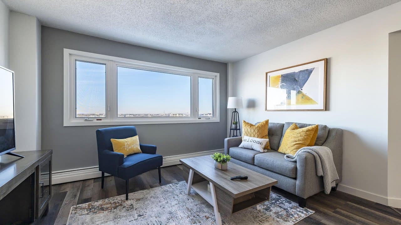 1 Bed + Den + 1 Bath — community video